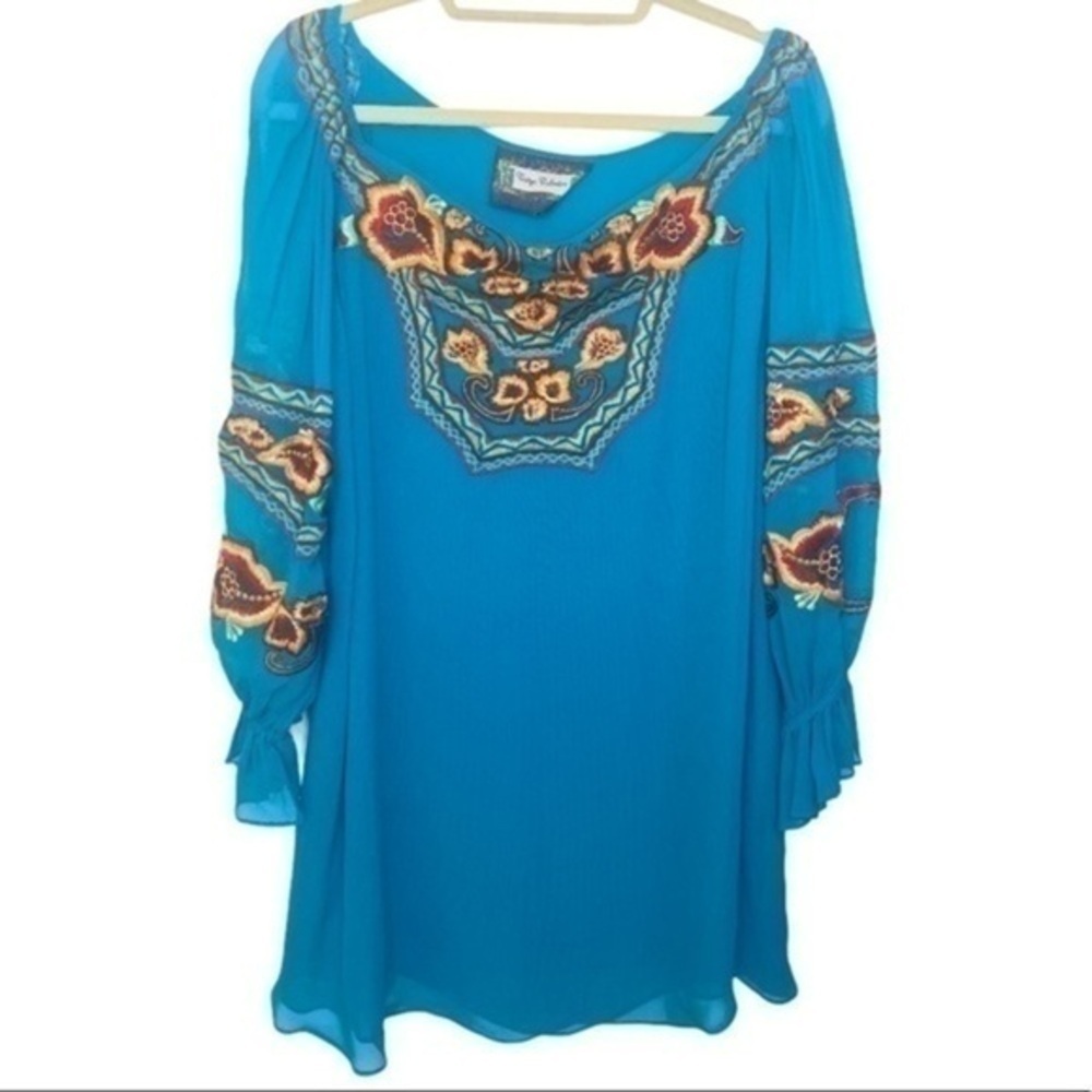 Vintage Collection FloralEmbroidered Blouse Large